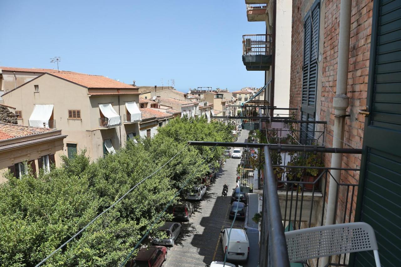 Sunny Flat - Self Apartments Cefalú Exterior foto